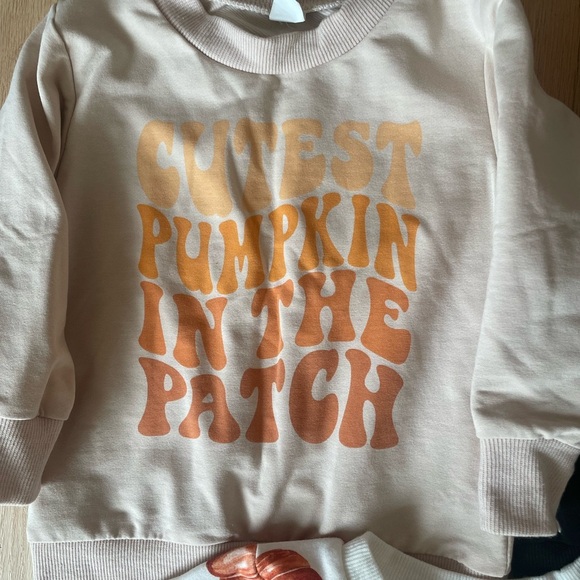 SHEIN White and Orange Matching Footies Set - Picture 3 of 4